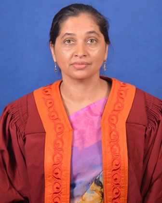 Dr Nayana