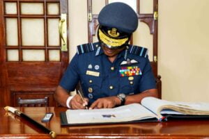 Commander of the Air Force visit to General Sir John Kotelawala Defence University on 31st July 2023 - Kotelawala Defence University